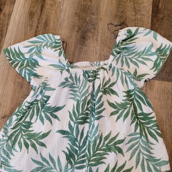 Leaf Print Women's Pants & Top Set - Picture 3 of 12